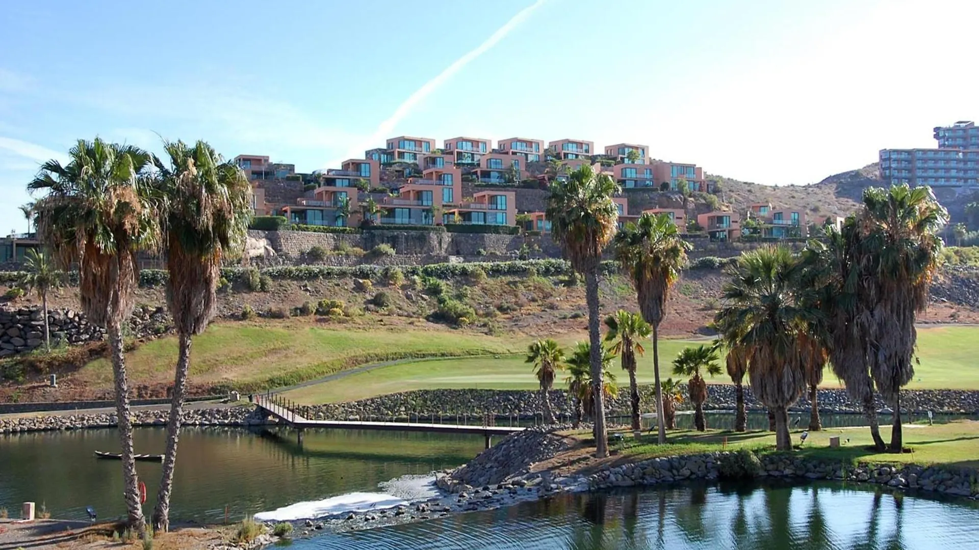 Villa Salobre Terraza Uno | Luxury Retreat In Gran Canaria | Private Outdoor Pool | Bbq Facilities | Shaded Outdoor Dining Area | Salobre Golf Resort Las Palmas de Gran Canaria Spagna